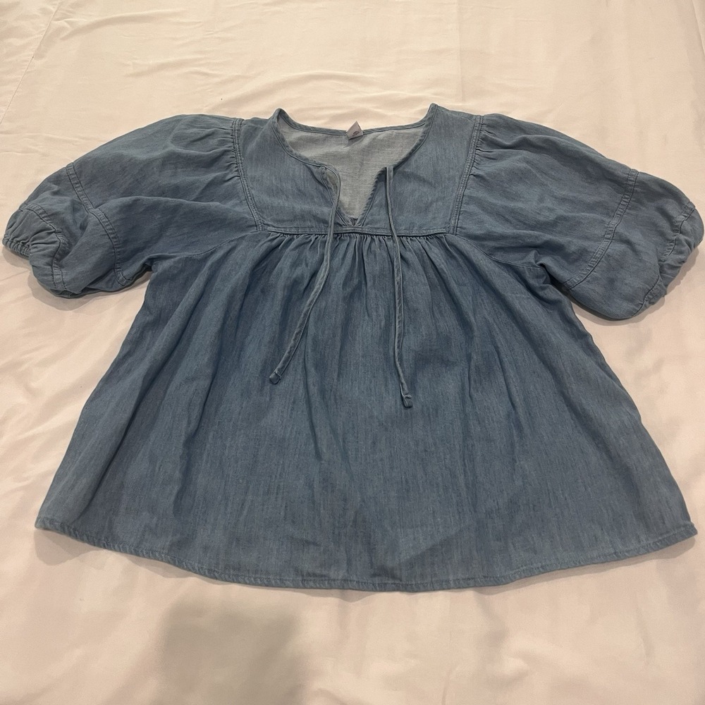 Old Navy Chambray top V Neck Tie Puff Sleeve Blue Denim Medium Peasant